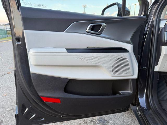 used 2022 Kia Carnival car, priced at $25,888