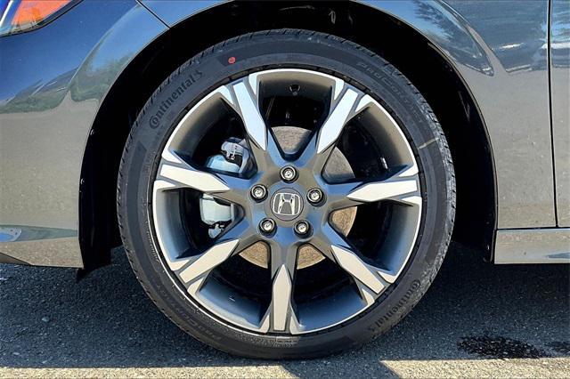 new 2025 Honda Civic Hybrid car, priced at $33,100