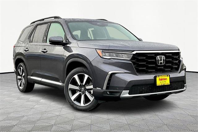 new 2025 Honda Pilot car, priced at $54,530