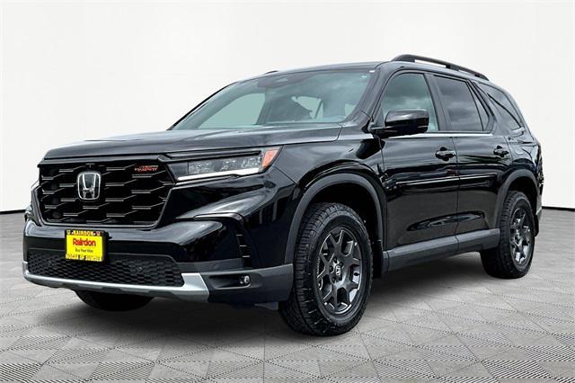 used 2025 Honda Pilot car, priced at $47,888