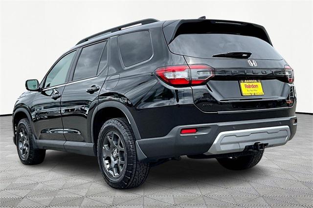 used 2025 Honda Pilot car, priced at $47,888