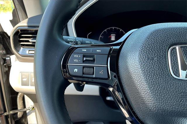 used 2023 Honda Pilot car, priced at $37,491
