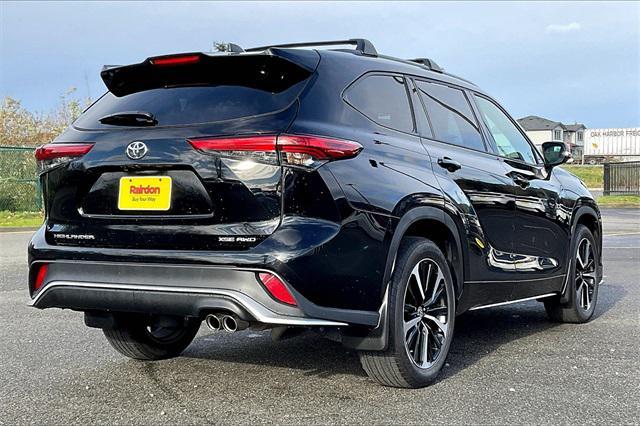 used 2022 Toyota Highlander car, priced at $39,977