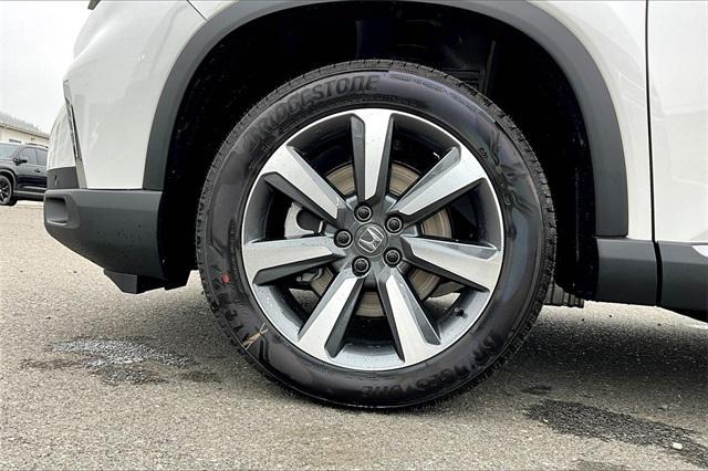 new 2025 Honda Pilot car, priced at $54,985