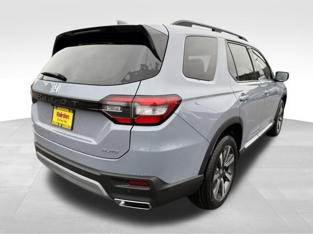 new 2025 Honda Pilot car, priced at $53,530