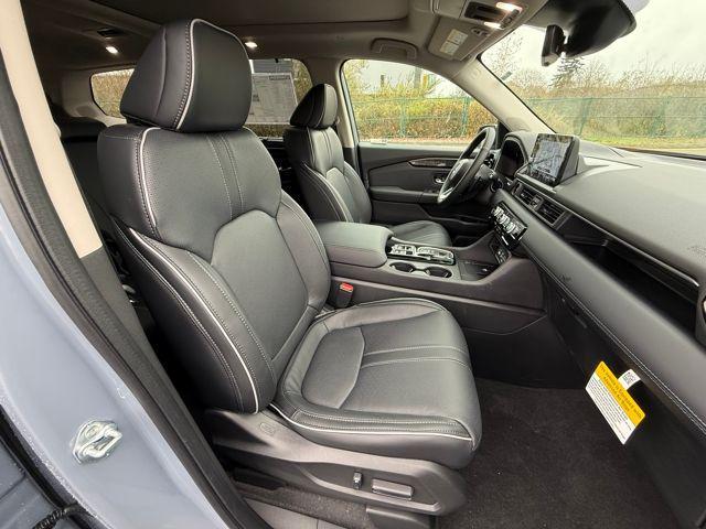 new 2025 Honda Pilot car, priced at $53,530