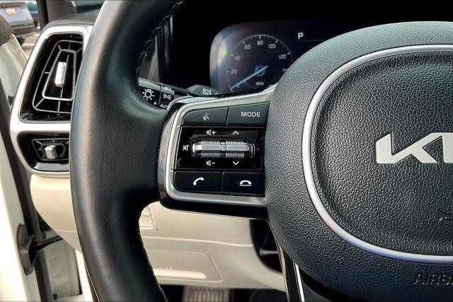 used 2023 Kia Sorento Hybrid car, priced at $30,391