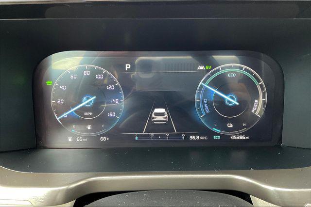 used 2023 Kia Sorento Hybrid car, priced at $30,391