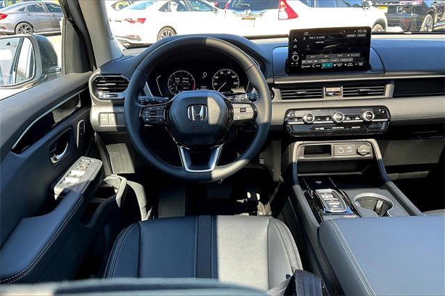 new 2025 Honda Pilot car, priced at $53,800