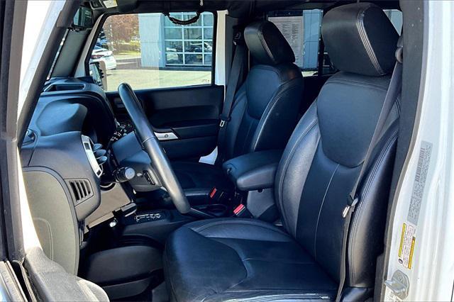 used 2015 Jeep Wrangler Unlimited car, priced at $24,977