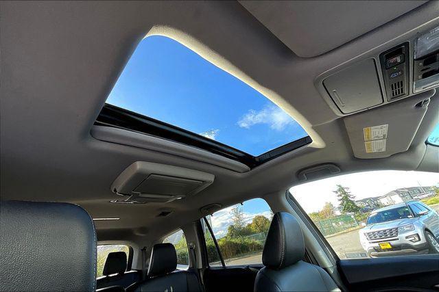 used 2021 Honda Pilot car, priced at $28,491