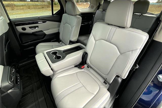 new 2025 Honda Pilot car, priced at $51,050