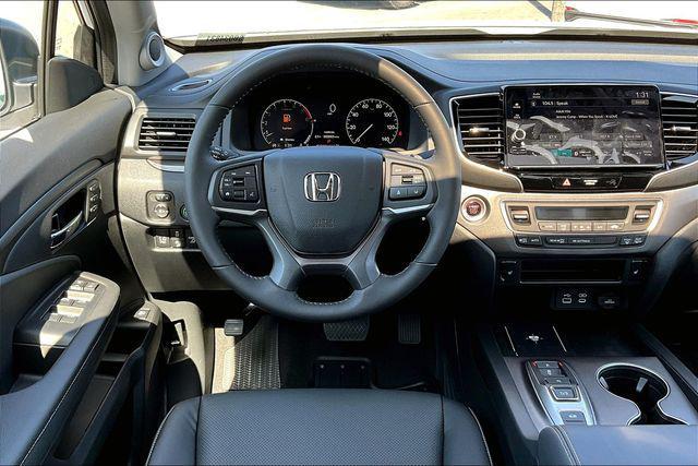 new 2025 Honda Ridgeline car, priced at $42,395