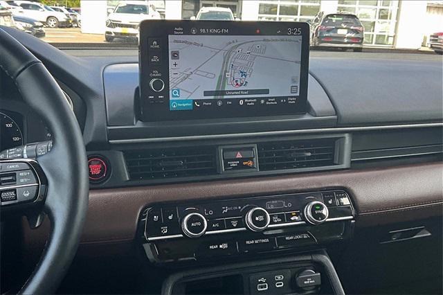 used 2025 Honda Pilot car, priced at $48,491