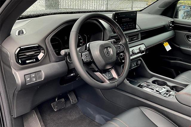 new 2025 Honda Pilot car, priced at $50,850