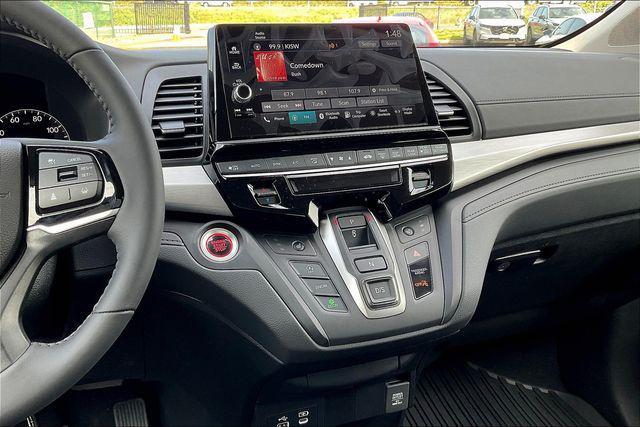 new 2026 Honda Odyssey car, priced at $44,290