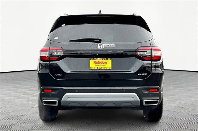 new 2025 Honda Pilot car, priced at $56,250