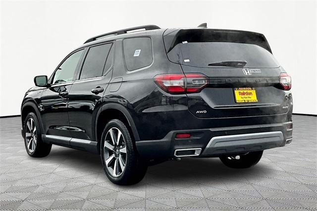 new 2025 Honda Pilot car, priced at $56,250