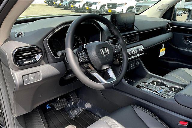 new 2025 Honda Pilot car, priced at $49,595