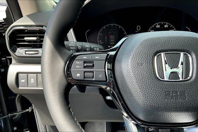 new 2025 Honda Pilot car, priced at $49,595