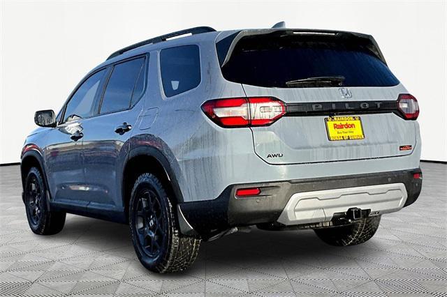 new 2025 Honda Pilot car, priced at $51,830