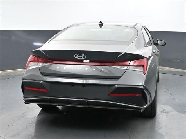 new 2024 Hyundai Elantra car, priced at $25,922