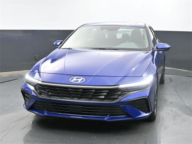 new 2024 Hyundai Elantra car, priced at $25,918