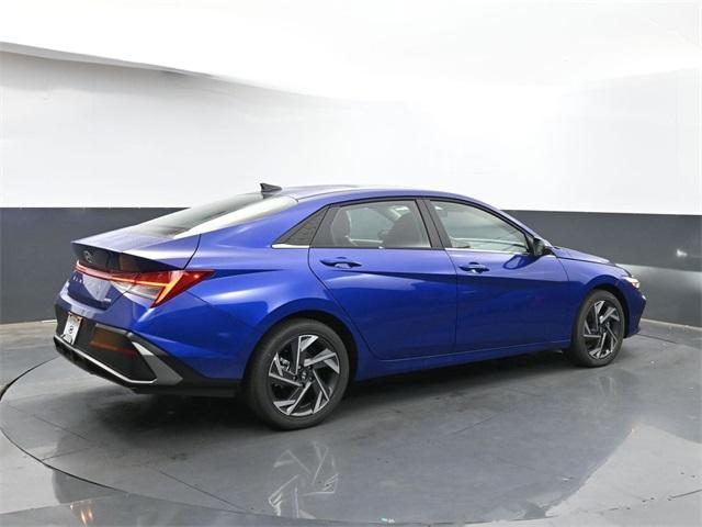 new 2025 Hyundai Elantra HEV car, priced at $30,530