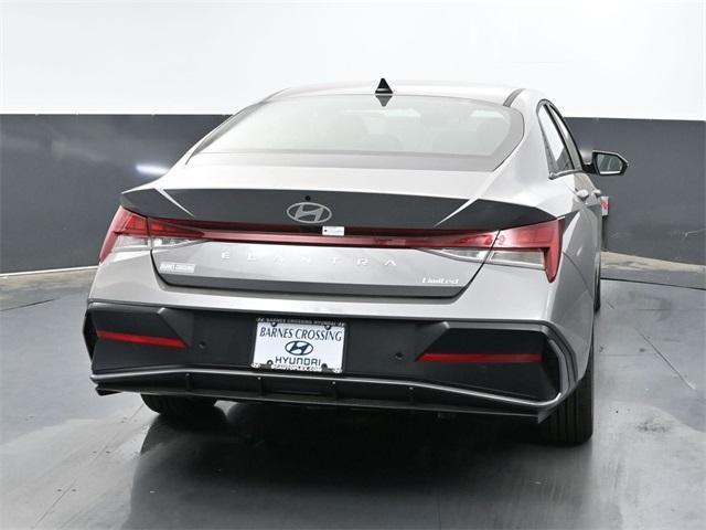 new 2024 Hyundai Elantra car, priced at $27,114