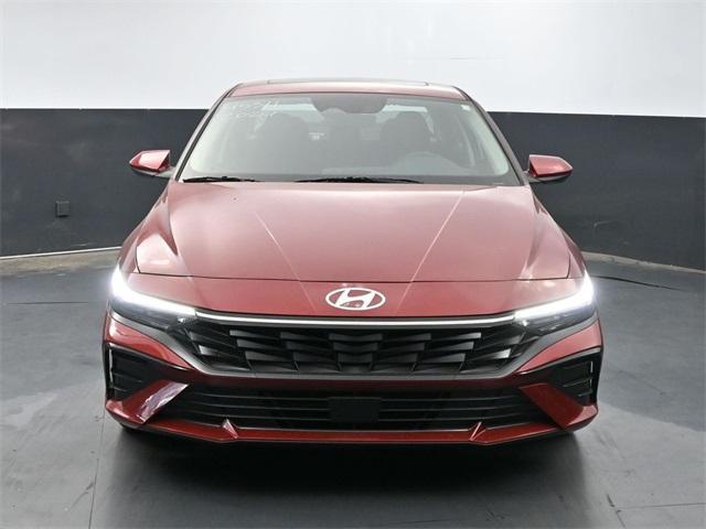 new 2024 Hyundai Elantra car, priced at $25,922