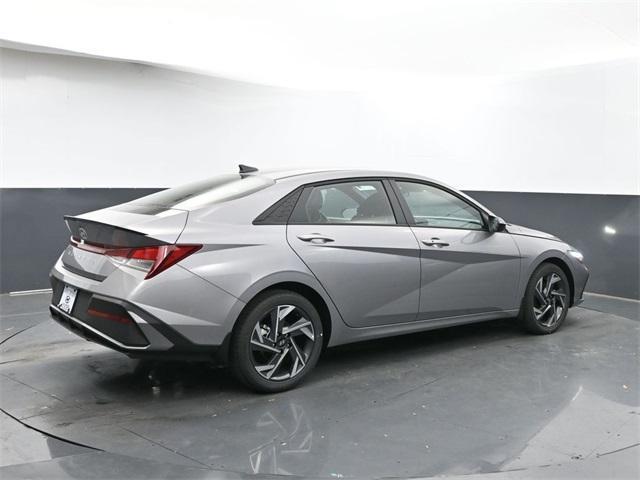 new 2025 Hyundai Elantra car, priced at $22,639