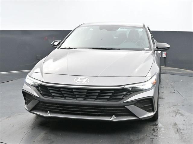 new 2025 Hyundai Elantra car, priced at $22,450