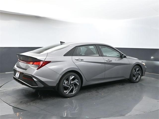 new 2025 Hyundai Elantra car, priced at $22,450