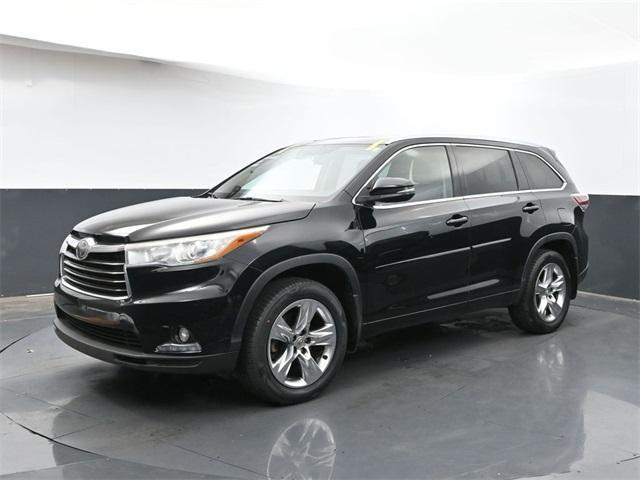 used 2014 Toyota Highlander car, priced at $15,497