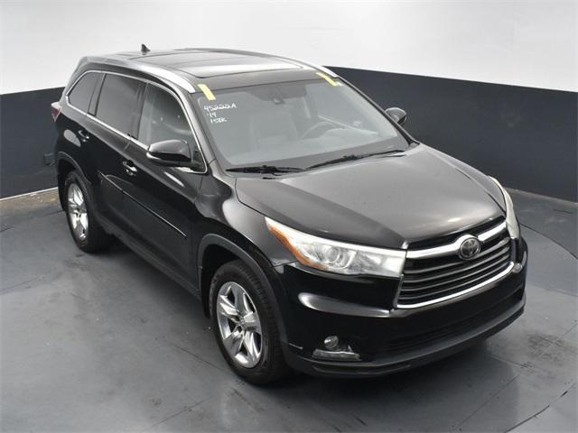 used 2014 Toyota Highlander car, priced at $15,497