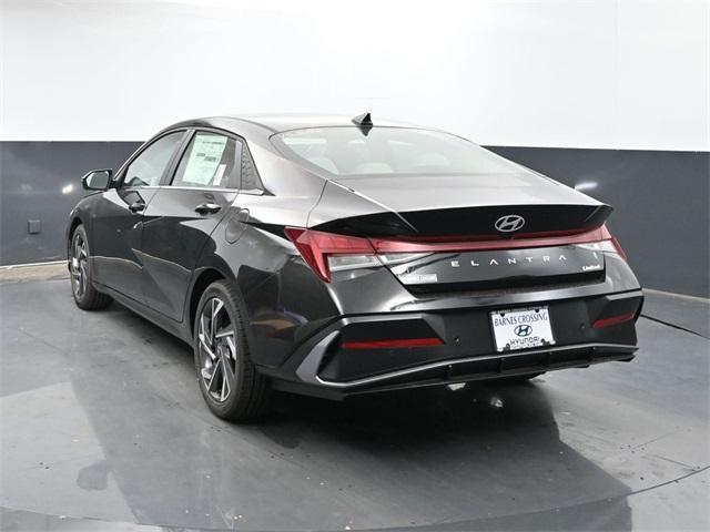 new 2024 Hyundai Elantra car, priced at $27,104