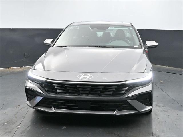 new 2025 Hyundai Elantra car, priced at $26,662