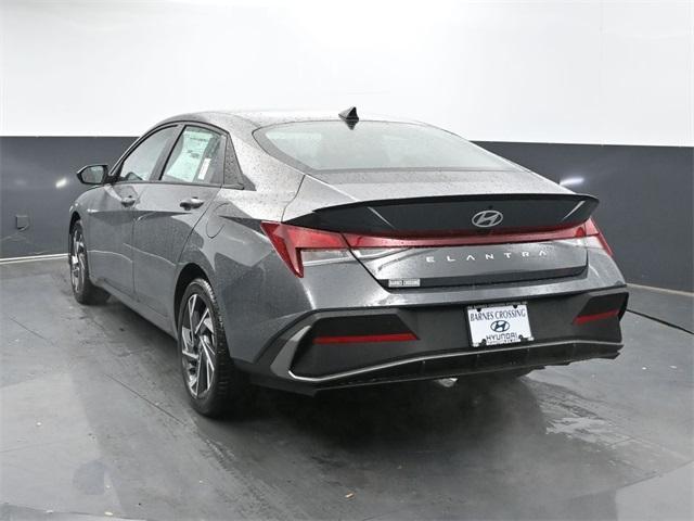 new 2025 Hyundai Elantra car, priced at $22,426