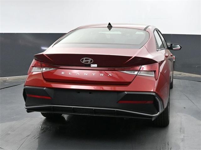 new 2024 Hyundai Elantra car, priced at $25,956