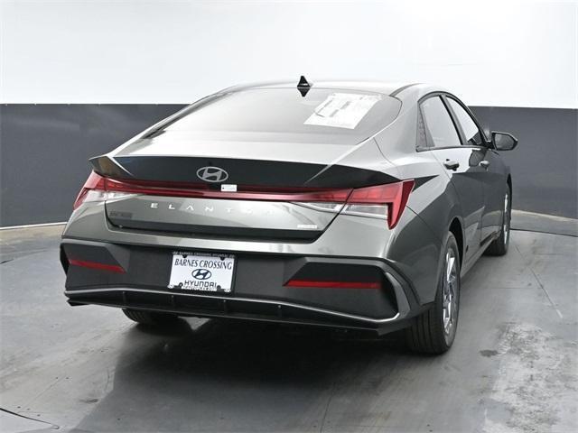 new 2025 Hyundai Elantra HEV car, priced at $26,364