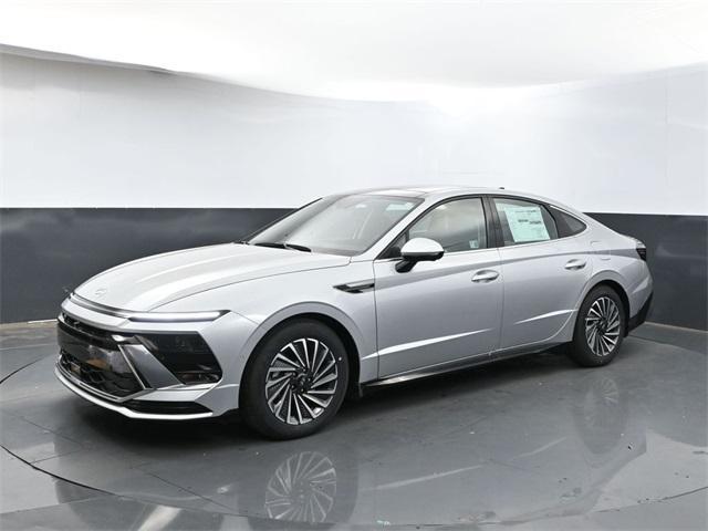 new 2024 Hyundai Sonata Hybrid car, priced at $37,055