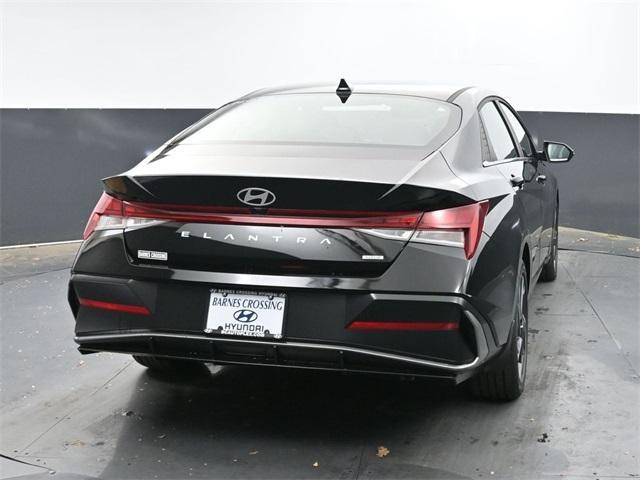 new 2025 Hyundai Elantra HEV car, priced at $30,547