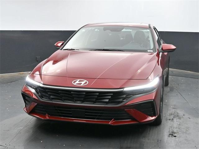 new 2025 Hyundai Elantra car, priced at $27,079