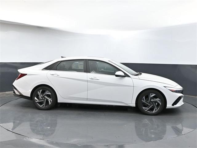 new 2024 Hyundai Elantra car, priced at $26,339