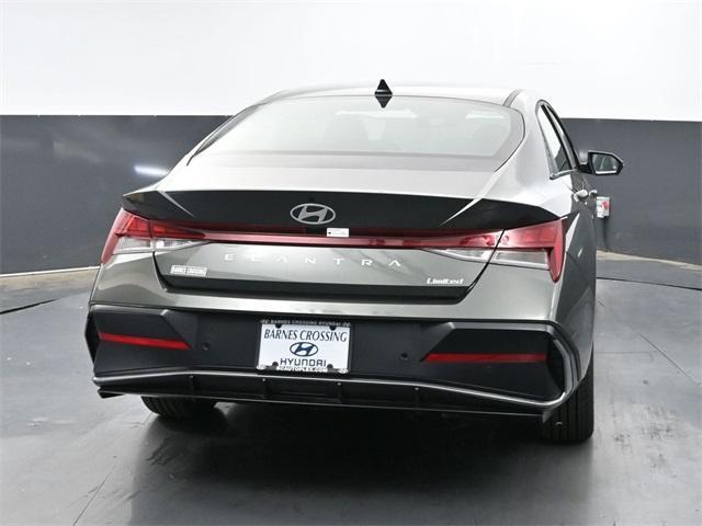 new 2024 Hyundai Elantra car, priced at $27,114