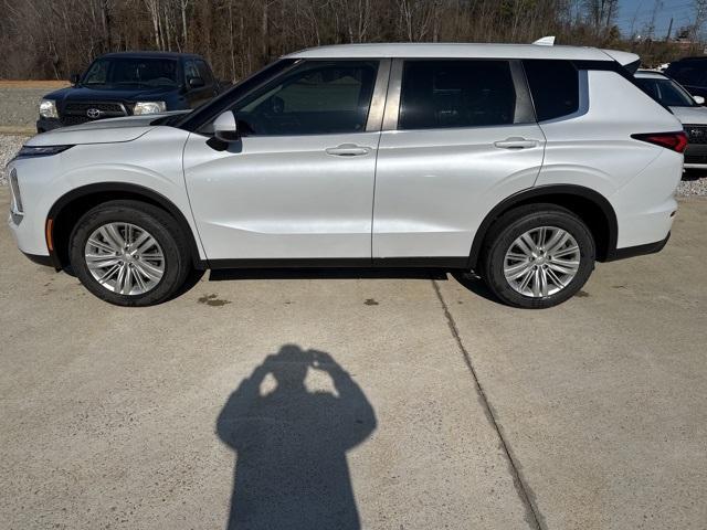 used 2023 Mitsubishi Outlander car, priced at $23,997