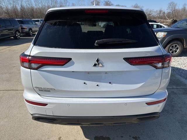 used 2023 Mitsubishi Outlander car, priced at $23,997