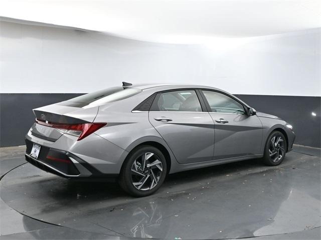 new 2025 Hyundai Elantra car, priced at $26,628