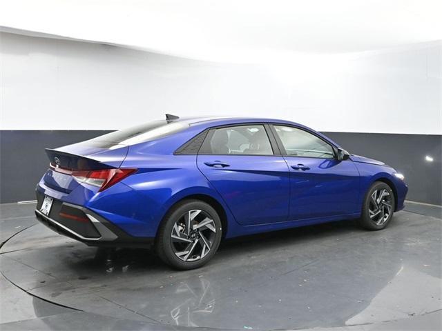 new 2025 Hyundai Elantra car, priced at $22,654