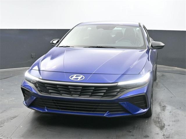 new 2025 Hyundai Elantra car, priced at $22,654